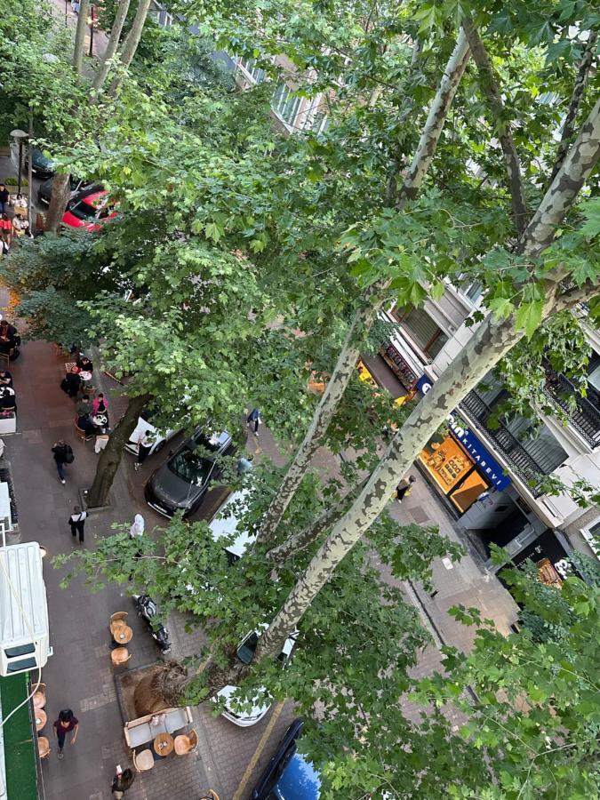 Center Of City In Besiktas 2 Plus 1 With 2 Bathroom And 3 Air Conditioner Istambul Exterior foto